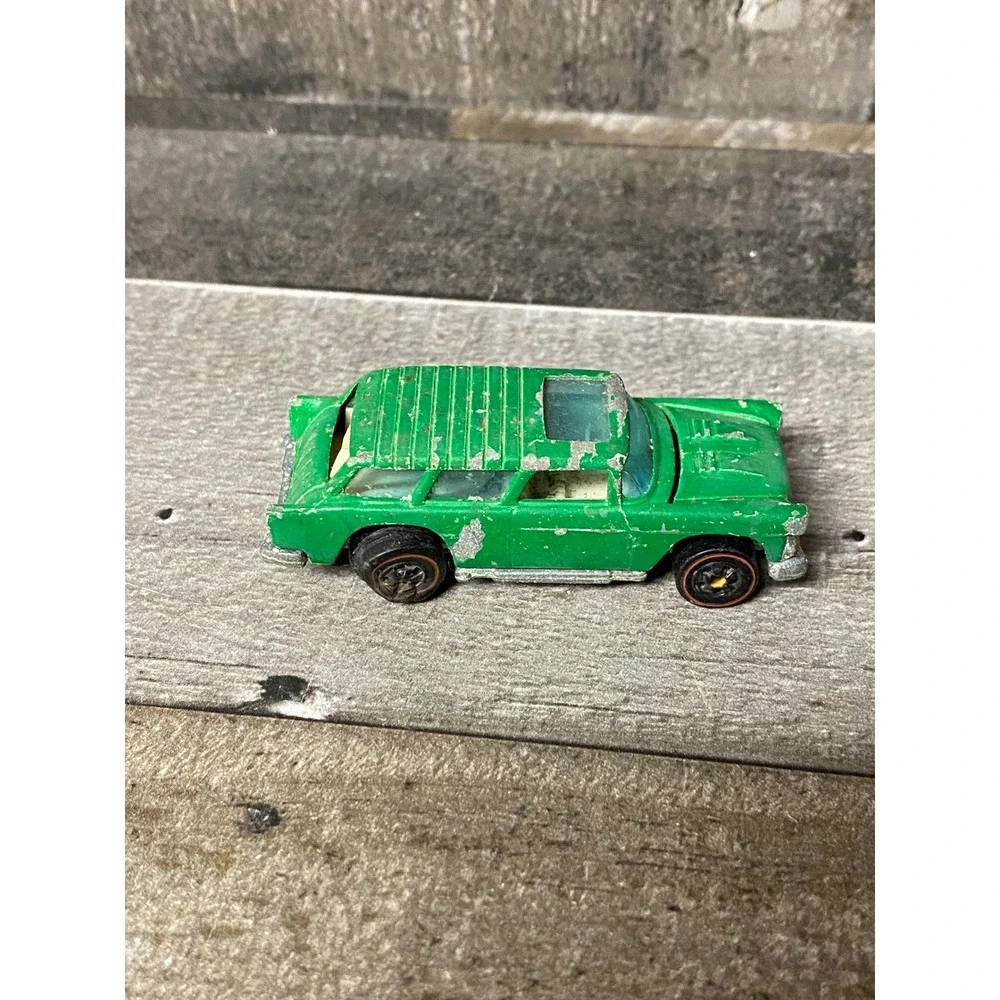 Hot Wheels Alive 55 Green Station Wagon Diecast Toy Car 1969 Mattel
